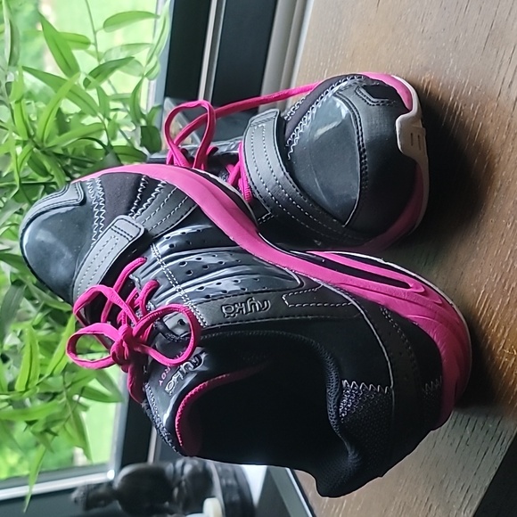 🦩Ryka Black and Pink Synergy - Picture 5 of 9